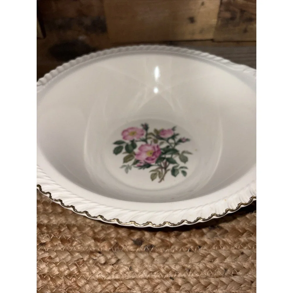 Harker 22K Gold Trim Wild Rose Royal Gadroon Serving Vegetable Bowl Lid 10.5
